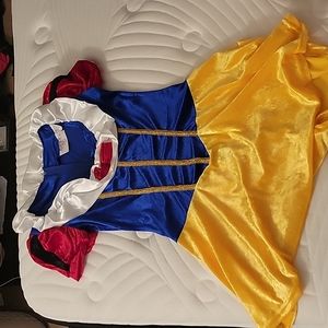 Small Snow White Halloween Costume